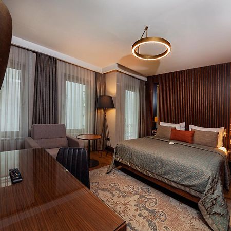 Levni Plus Hotel Istanbul Exteriör bild